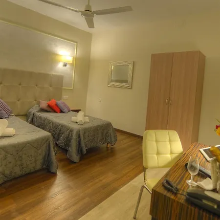 Europa Hotel 2*