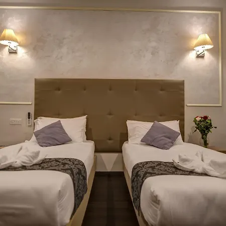 Europa Hotell 2*