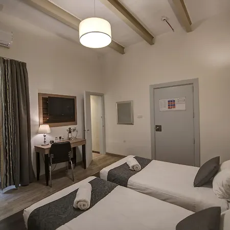 Europa 2* Sliema