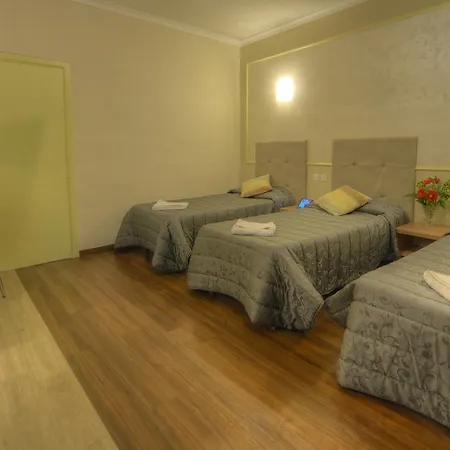 Europa Hotel 2*
