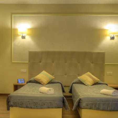 Europa Отель 2*