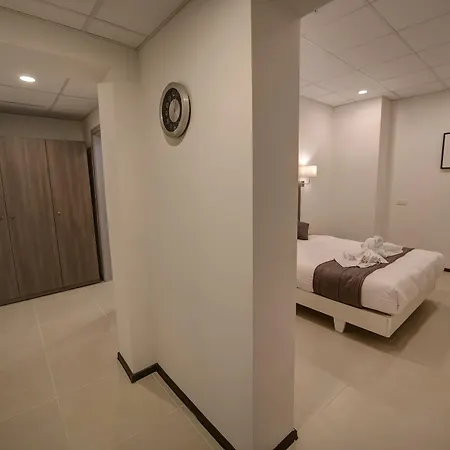 Отель Europa 2*