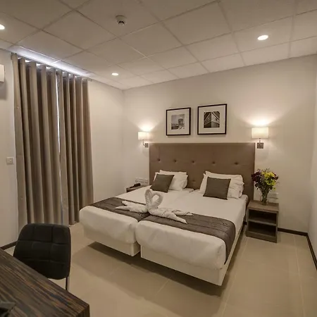 Отель Europa 2*