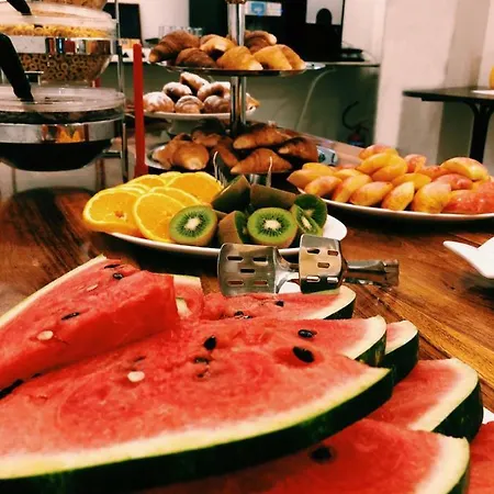 Europa Отель Слима